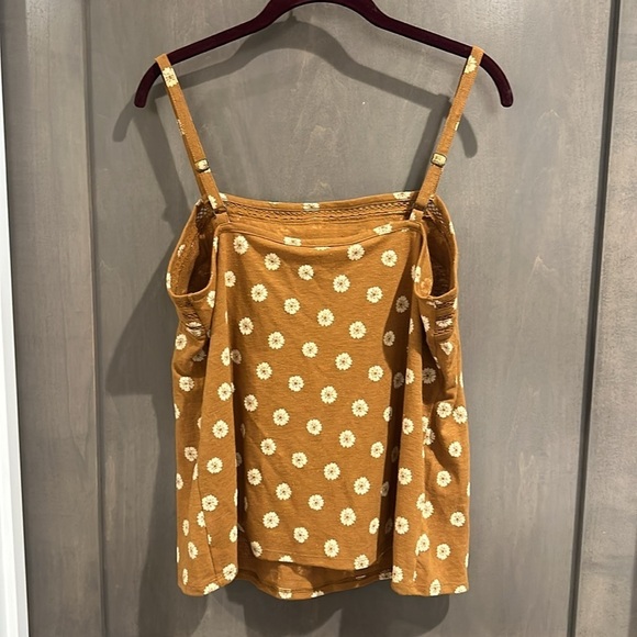 Market & Spruce Adjustable Strap Linen Blend Tank Top Tan Floral StitchFix - Picture 5 of 12
